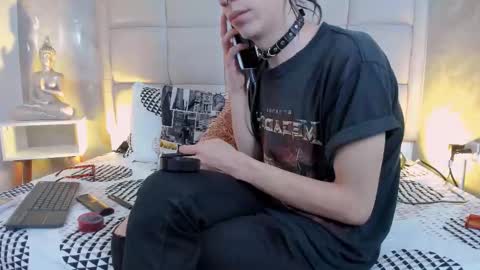 Keira Hecate online show from 18, 12, 2025