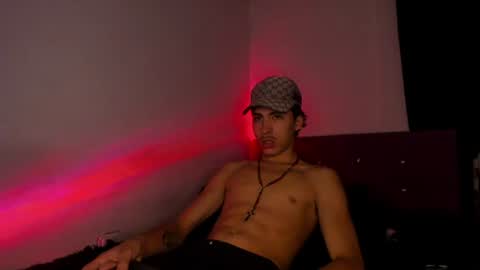 heellboy_ online show from 18, 7, 2026