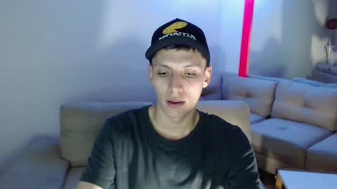 hefesto_69 online show from 10, 3, 2025