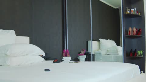 Snapshot of hefner_girl chatting on 25, 12, 2024 Helen online show from 25, 12, 2024