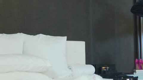 Snapshot of hefner_girl chatting on 7, 1, 2025 Helen online show from 7, 1, 2025