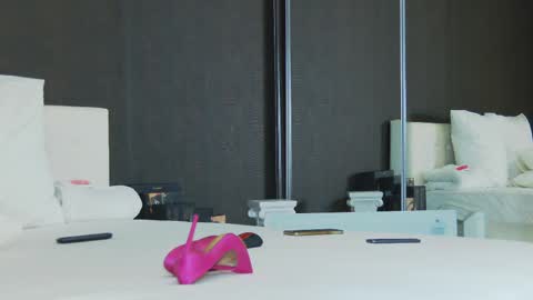 Snapshot of hefner_girl chatting on 17, 2, 2025 Helen online show from 17, 2, 2025