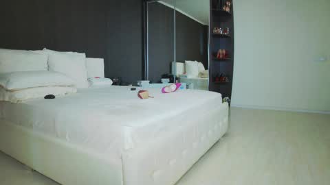 Snapshot of hefner_girl chatting on 24, 2, 2025 Helen online show from 24, 2, 2025