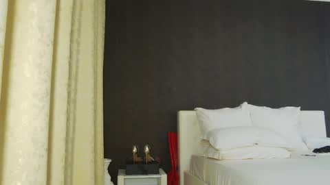 Snapshot of hefner_girl chatting on 4, 3, 2025 Helen online show from 4, 3, 2025