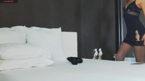 Snapshot of hefner_girl chatting on 22, 10, 2025 Helen online show from 22, 10, 2025