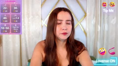 Snapshot of heidy_wells chatting on 12, 1, 2025 Heidy online show from 12, 1, 2025
