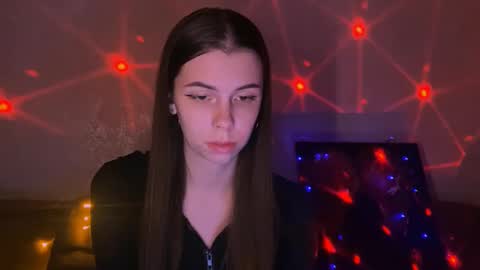 Snapshot of heileymeow chatting on 5, 12, 2024 Heiley online show from 5, 12, 2024