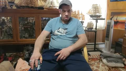 Snapshot of heisherrmann chatting on 28, 4, 2026 xxScubaStevexx online show from 28, 4, 2026