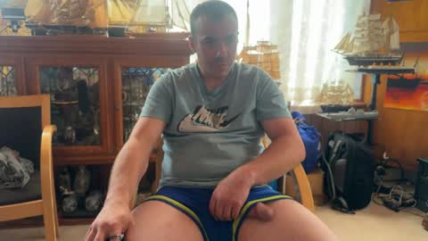 Snapshot of heisherrmann chatting on 12, 5, 2026 xxScubaStevexx online show from 12, 5, 2026