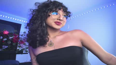 Heka Prudence online show from 15, 12, 2024