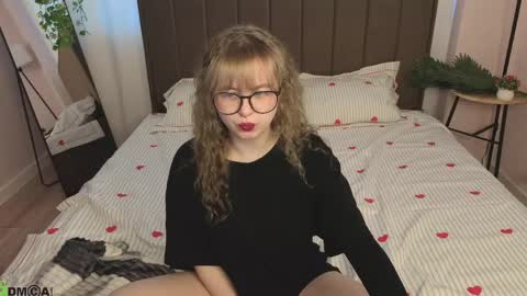 Snapshot of helen_carson chatting on 22, 4, 2026 Helen Carson online show from 22, 4, 2026