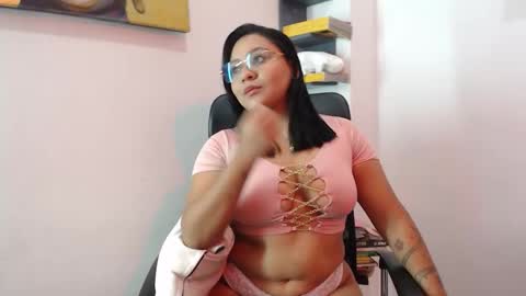 Snapshot of helen_connors chatting on 12, 3, 2026 helen online show from 12, 3, 2026