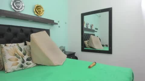 helena_hillss online show from 14, 5, 2026