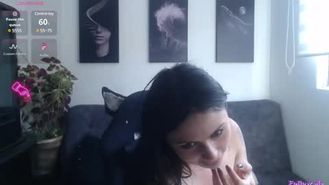 Snapshot of helena_olivet chatting on 19, 9, 2025 HELENA online show from 19, 9, 2025