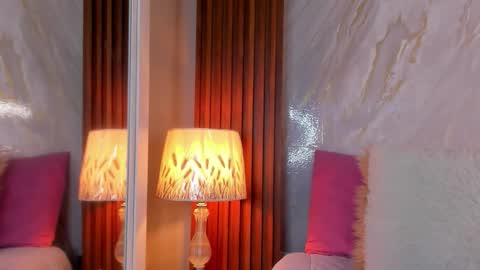 Helena Santos  online show from 20, 3, 2026