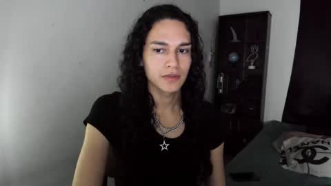 Snapshot of helena_spellman chatting on 22, 11, 2025 helena_spellman online show from 22, 11, 2025