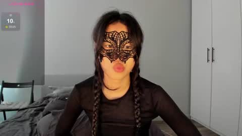 Hi I am Helen online show from 22, 6, 2026