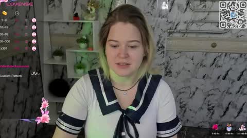 helenhartt online show from 4, 11, 2025