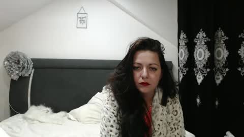 Snapshot of helenhh chatting on 14, 1, 2025 helenhh online show from 14, 1, 2025