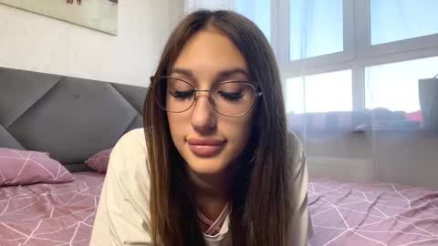 Chloe online show from 17, 10, 2025
