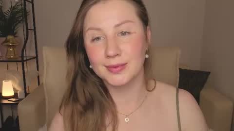 Snapshot of helens_lov chatting on 19, 6, 2026 Helen online show from 19, 6, 2026