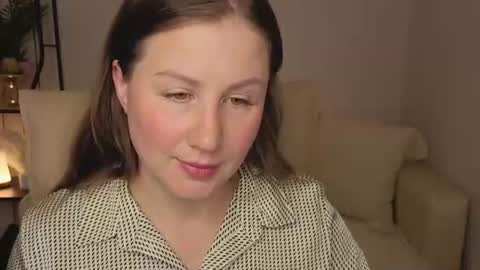 Snapshot of helens_lov chatting on 7, 7, 2026 Helen online show from 7, 7, 2026