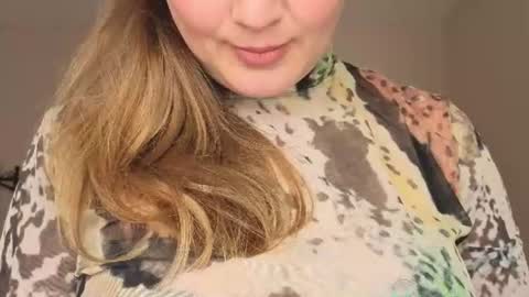 Snapshot of helens_lov chatting on 15, 7, 2026 Helen online show from 15, 7, 2026