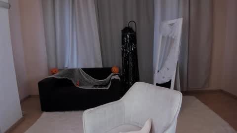 Snapshot of helentasty_ chatting on 27, 10, 2025 Helen online show from 27, 10, 2025