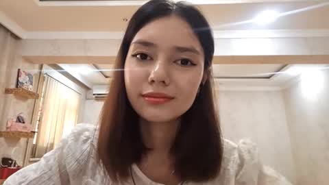 Snapshot of helgakraszewski chatting on 19, 9, 2025 Alice online show from 19, 9, 2025