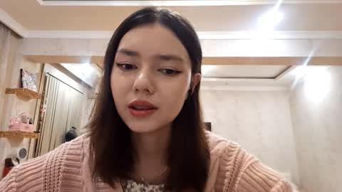 Snapshot of helgakraszewski chatting on 8, 10, 2025 Alice online show from 8, 10, 2025