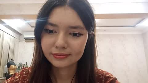 Snapshot of helgakraszewski chatting on 22, 10, 2025 Alice online show from 22, 10, 2025