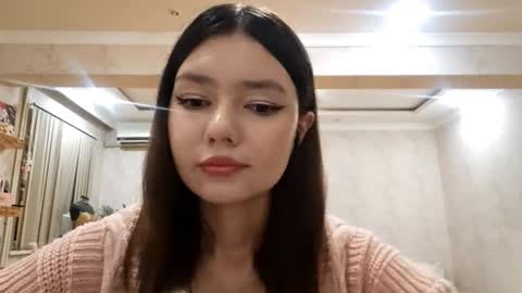 Snapshot of helgakraszewski chatting on 26, 10, 2025 Alice online show from 26, 10, 2025