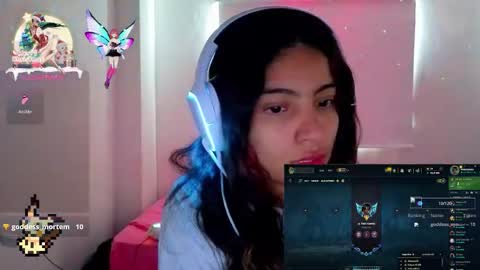 Helia Transfem and Amy online show from 27, 11, 2025