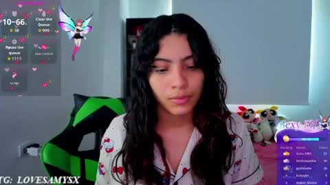 Helia Transfem and Amy online show from 29, 5, 2026