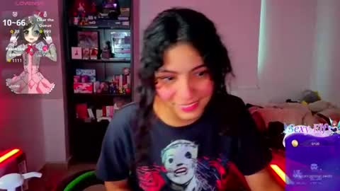 Snapshot of helia_n_amy chatting on 20, 7, 2026 Helia Transfem and Amy online show from 20, 7, 2026