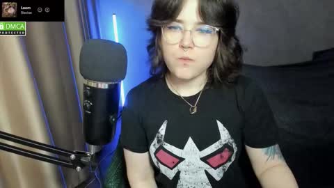 Red online show from 29, 11, 2025