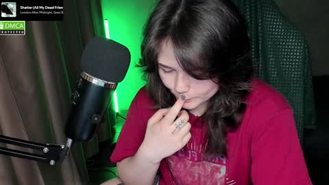 Red online show from 11, 4, 2026