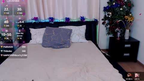 Snapshot of hellajene chatting on 27, 12, 2024 Hella online show from 27, 12, 2024