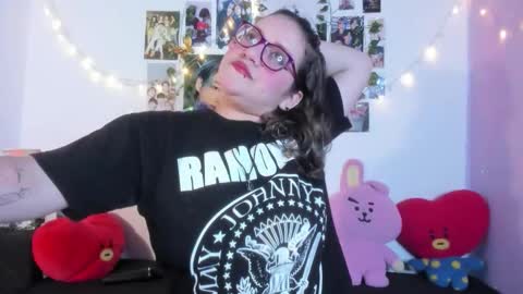 Snapshot of hellen21rose chatting on 8, 11, 2025 hellen online show from 8, 11, 2025