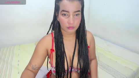hellen_scot_ online show from 10, 5, 2026