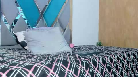 Snapshot of hellen_sky_ chatting on 23, 2, 2025 hellen online show from 23, 2, 2025