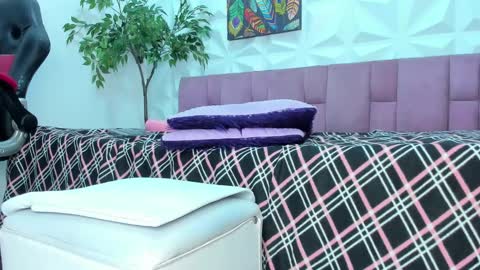 Snapshot of hellen_sky_ chatting on 27, 2, 2025 hellen online show from 27, 2, 2025