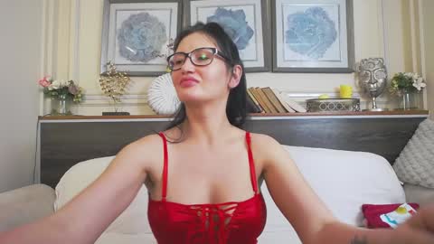    online show from 13, 1, 2025