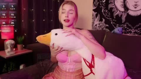 Snapshot of hellenhornny chatting on 27, 1, 2025 HellenHorny online show from 27, 1, 2025