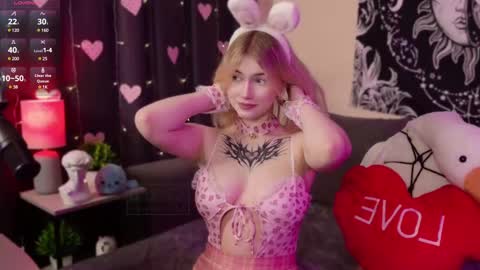 Snapshot of hellenhornny chatting on 14, 2, 2025 HellenHorny online show from 14, 2, 2025