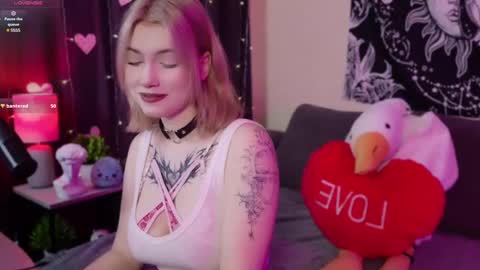 Snapshot of hellenhornny chatting on 20, 2, 2025 HellenHorny online show from 20, 2, 2025