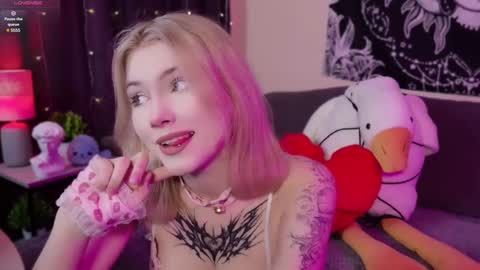 Snapshot of hellenhornny chatting on 24, 2, 2025 HellenHorny online show from 24, 2, 2025