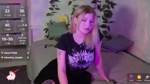 Snapshot of hellenhornny chatting on 1, 10, 2025 HellenHorny online show from 1, 10, 2025
