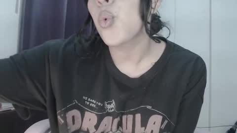 Snapshot of hello_demonkitty chatting on 7, 3, 2025 SIMONA  online show from 7, 3, 2025