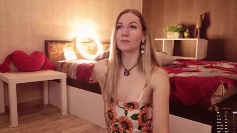 Alisia  Monday to Friday from 10 am to 4 pm GMT 2 online show from 4, 3, 2026